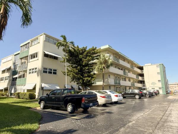 April Breeze, 1333 E Hallandale Beach Blvd Blvd #312, Hallandale Beach, Florida 33009, image 1