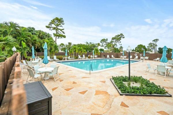Lucerne Lakes South, 7410 Pine Forest Cir, Lake Worth Beach, Florida 33467, image 1