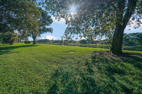 Village Of Sandalwood Lakes, 2419 24th Way, West Palm Beach, Florida 33407, image 3