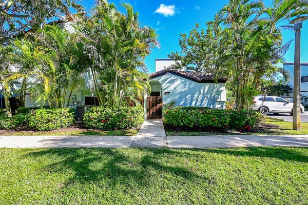 Pineapple Walk, 22274 Pineapple Walk Dr #1, Boca Raton, Florida 33433, image 1