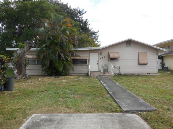 Greenacres No HOA, 252 Martin Ave, Greenacres, Florida 33463, image 2