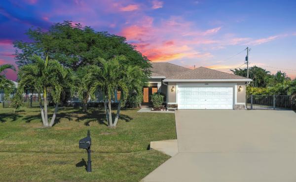 Paar Estates, 125 SW Oakland Ave, Port St. Lucie, Florida 34953, image 1