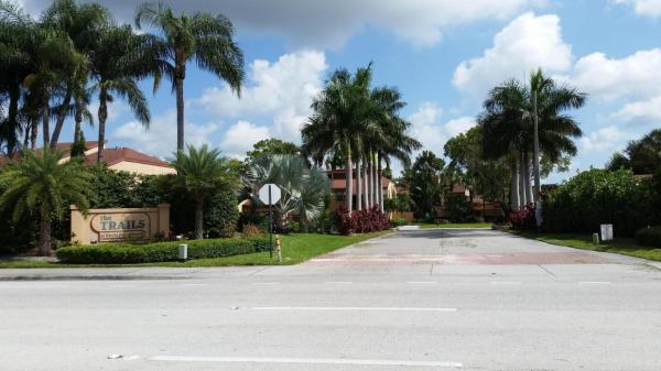 104 Lakeview Dr E, Royal Palm Beach, Florida 33411, image 3
