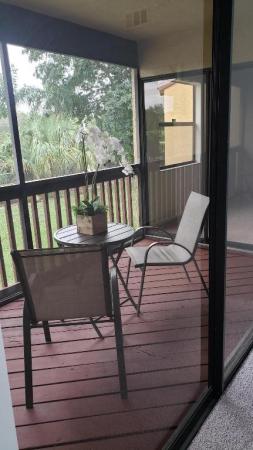 104 Lakeview Dr E, Royal Palm Beach, Florida 33411, image 1