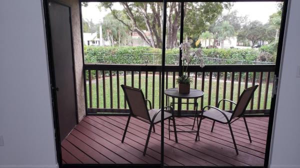 104 Lakeview Dr E, Royal Palm Beach, Florida 33411, image 2