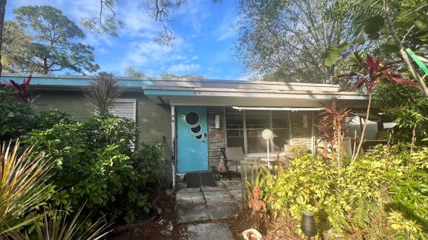 Hunt's, 706 Cory Campbell Rd, Fort Pierce, Florida 34982, image 1