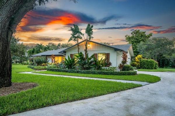 Horseshoe Acres, 8445 Damascus Dr, Palm Beach Gardens, Florida 33418, image 1