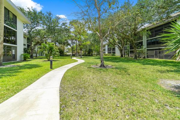 Bonaire At Woodmont, 7579 NW 79th Ave #201, Tamarac, Florida 33321, image 1