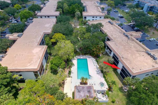 Bonaire At Woodmont, 7579 NW 79th Ave #201, Tamarac, Florida 33321, image 2