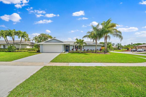 South Shore Of Wellington, 1342 Essex Dr, Wellington, Florida 33414, image 1