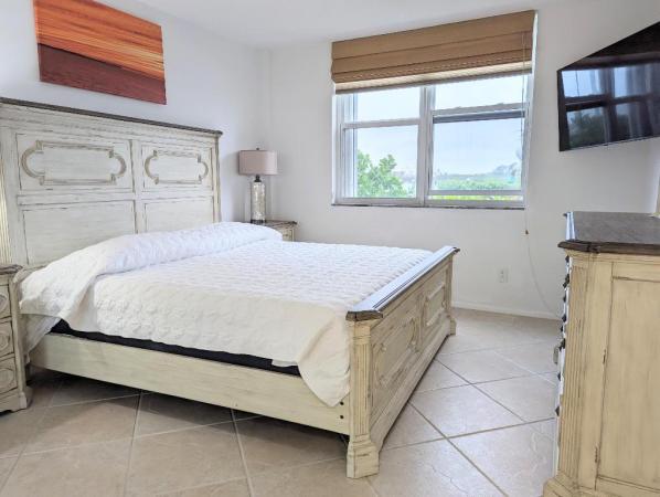 Royal Saxon, 2840 S Ocean Blvd #1080, Palm Beach, Florida 33480, image 2