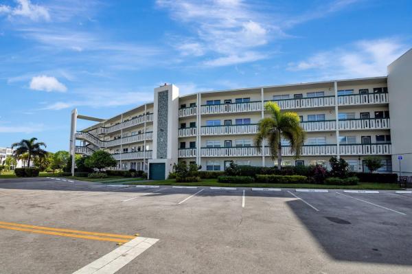 Oakridge, 2090 Oakridge U #2090, Deerfield Beach, Florida 33442, image 1