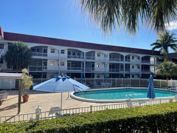 Paradise Villas, 581 Blue Heron Dr #121-B, Hallandale Beach, Florida 33009, image 1
