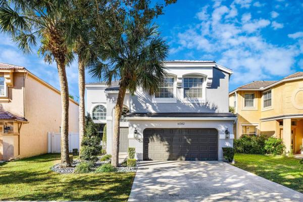 Kingsmill, 6082 Oak Bluff Way, Lake Worth Beach, Florida 33467, image 1