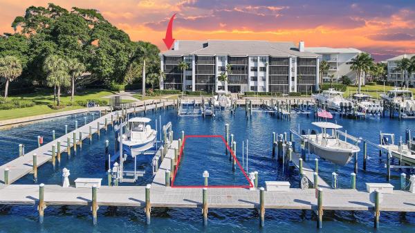 545 Bay Colony Dr #& Slip #13, Juno Beach, Florida 33408, image 1