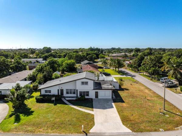 Delray Shores, 556 Cortez Ln, Delray Beach, Florida 33445, image 1