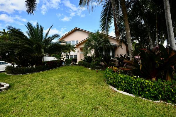 Palm Beach Shores Residential, 225 Cascade Ln, Palm Beach Shores, Florida 33404, image 1