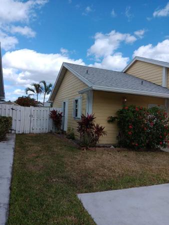 Royal Forest Townhouses, 1721 Royal Forest Ct, West Palm Beach, Florida 33406, image 1