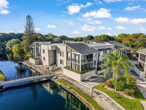 Longwood, 11811 Avenue Of The Pga #1-2f, Palm Beach Gardens, Florida 33418, image 1