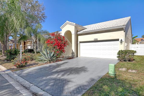 Siena Oaks, 10185 Balsa Way, Palm Beach Gardens, Florida 33410, image 1