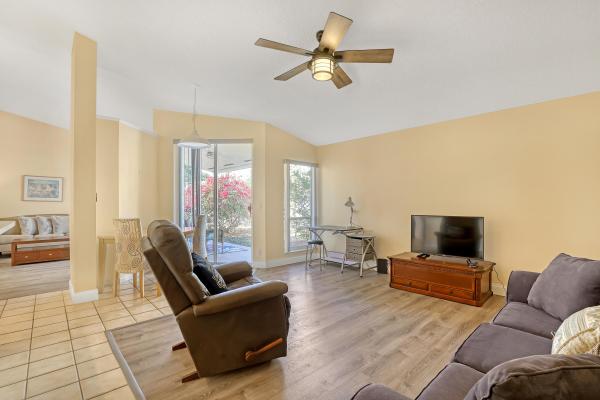 Siena Oaks, 10185 Balsa Way, Palm Beach Gardens, Florida 33410, image 2