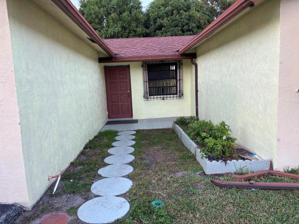 Ridgeland Park, 917 Bignonia Rd, West Palm Beach, Florida 33405, image 1