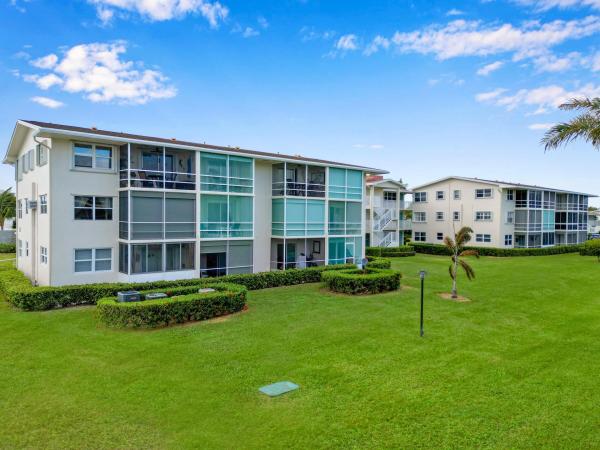 Sterling Village, 850 Horizons E #211, Boynton Beach, Florida 33435, image 2
