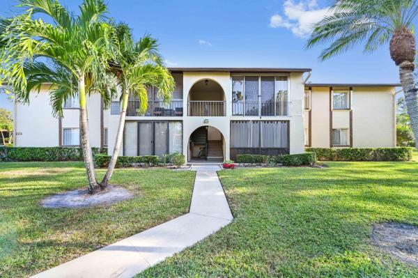 Pine Ridge South 2, 223 Pine Hov Cir #D-2, Greenacres, Florida 33463, image 1