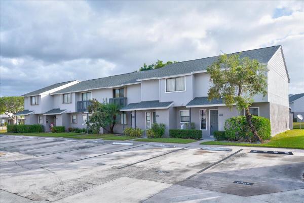 Canalakes, 6301 Dockside Cir, Greenacres, Florida 33463, image 1