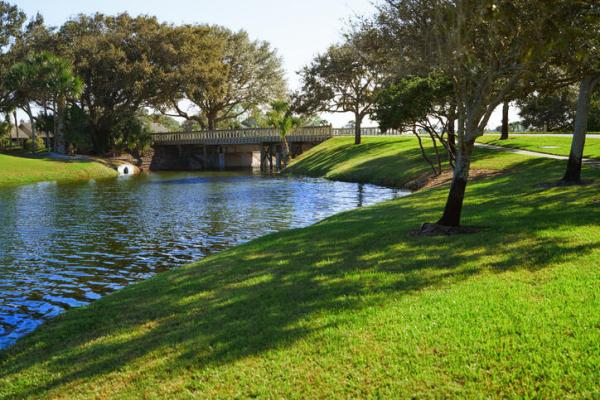 Lake Osborne Estates, 1320 Lake Erie Dr, Lake Worth, Florida 33461, image 2