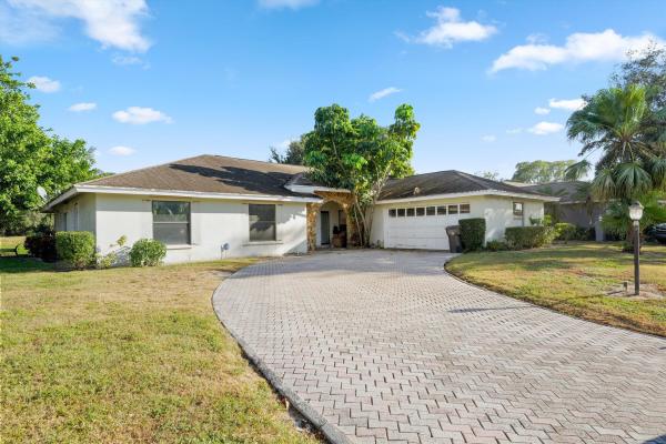 South Shore Of Wellington, 1630 The 12th Fairway, Wellington, Florida 33414, image 1