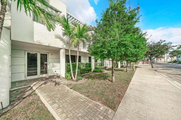 Urban Arts Lofts, 1202 Lucerne Ave #C, Lake Worth Beach, Florida 33460, image 1