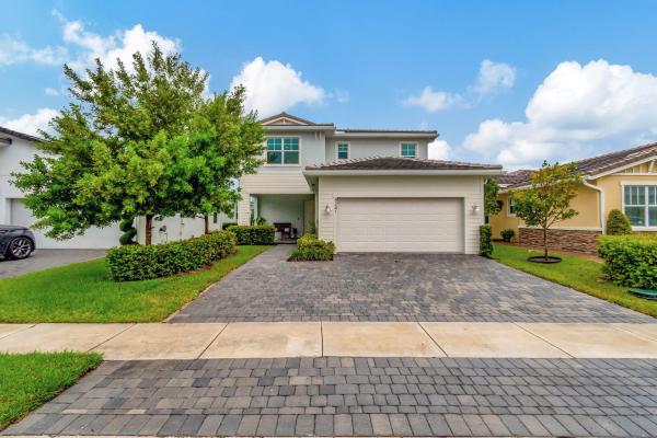 Veleiros At Crystal Lake, 4241 Marina Way, Deerfield Beach, Florida 33064, image 1