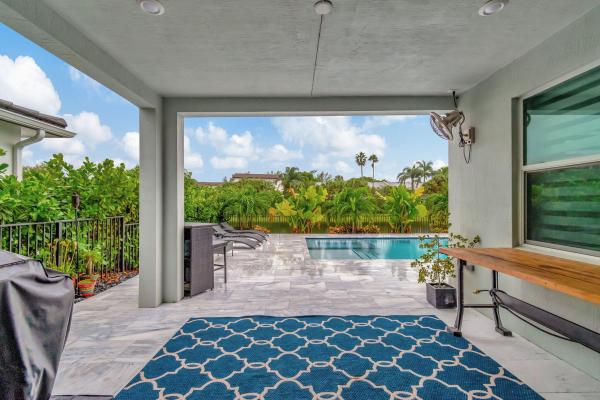 Veleiros At Crystal Lake, 4241 Marina Way, Deerfield Beach, Florida 33064, image 2