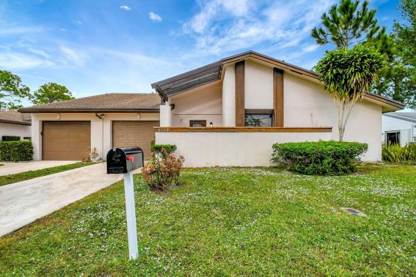 Cloisters, 6107 Elsinore Cir, Greenacres, Florida 33463, image 1