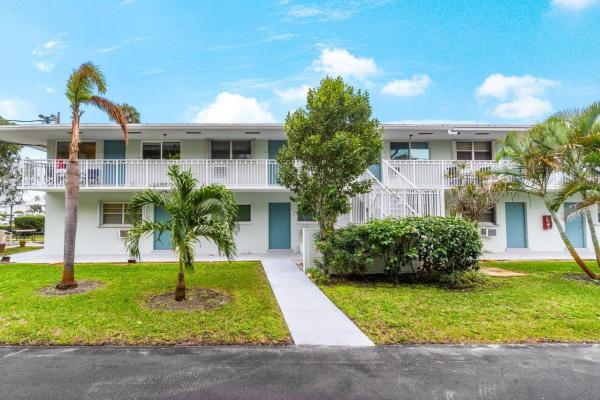 Hampshire Gardens, 2420 S Federal Hwy #19, Boynton Beach, Florida 33435, image 1