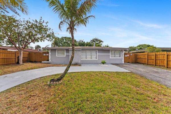 Kendall Green, 110 NW 19th St, Pompano Beach, Florida 33060, image 1