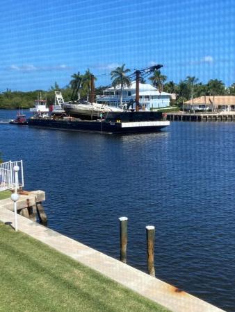 Snug Harbor Gardens, 640 Snug Harbor Dr #F6, Boynton Beach, Florida 33435, image 2