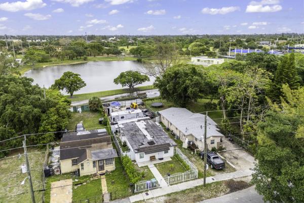 Northwest Highlands, 2365 NW 68th St, Gladeview, Florida 33147, image 2