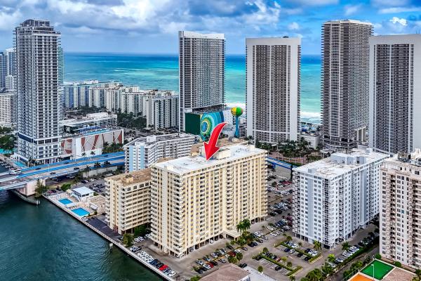 Plaza Towers, 1833 S Ocean Dr #1809, Hallandale Beach, Florida 33009, image 1