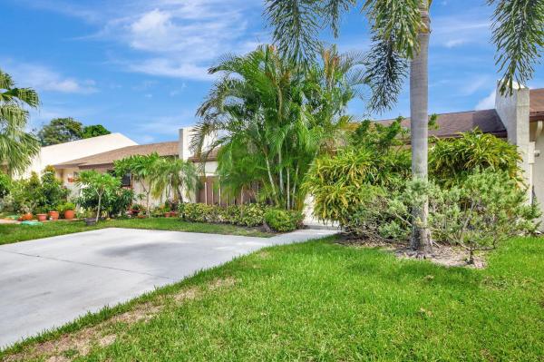 The Club At Boynton Lakes, 18 Chelsea Ln, Boynton Beach, Florida 33426, image 1