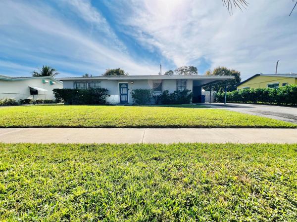 Park Manor, 301 W 23rd St, Riviera Beach, Florida 33404, image 1