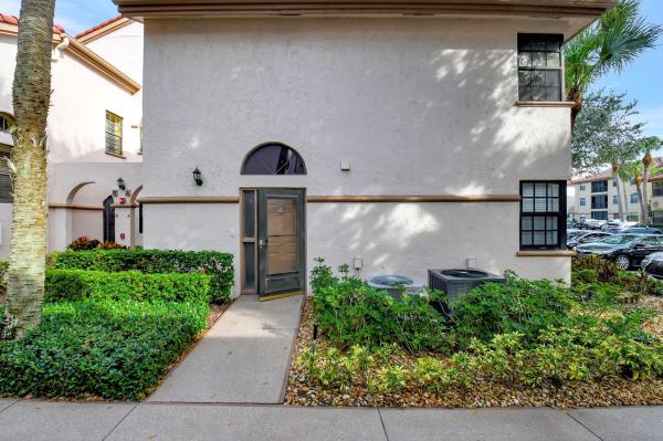 5179 Europa Dr #I, Boynton Beach, Florida 33437, image 1