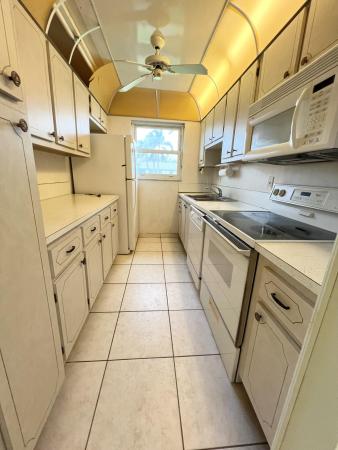 170 N High Point Blvd #B, Boynton Beach, Florida 33435, image 2