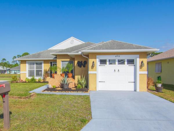 Spanish Lakes Fairways, 6713 Gaviota, Fort Pierce, Florida 34951, image 1