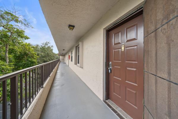 Plantation Racquet Club At Jacaranda, 10501 W Broward Blvd #410, Plantation, Florida 33324, image 3