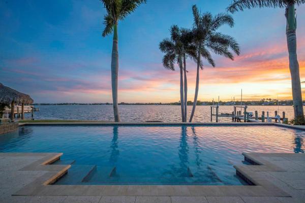 Tequesta Country Club, 10 Yacht Club Pl, Tequesta, Florida 33469, image 1