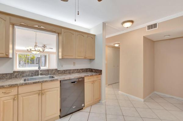 Town Villas At Moon Lake, 18820 Stewart Cir #7, Boca Raton, Florida 33496, image 2