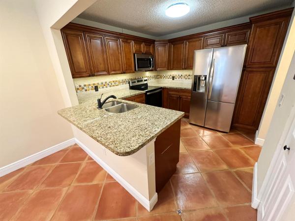 Lake Colony, 4127 Palm Bay Cir #B, West Palm Beach, Florida 33406, image 1