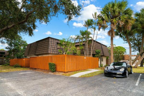 Lake Colony, 4063 Palm Bay Cir #C, West Palm Beach, Florida 33406, image 1